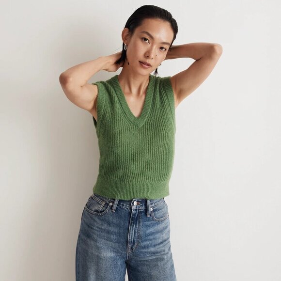 Madewell The Fineloft Shrunken Sweater Vest Alpaca Blend in Garnish Green S - Picture 2 of 11
